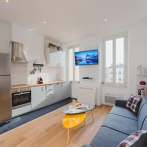 Magnifique T5 Rénové Hypercentre 4 à 8 Personnes Marseille